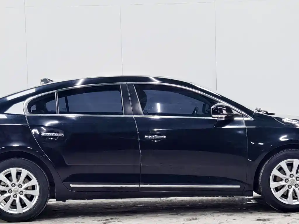 Buick LaCrosse 2013 2.4L SIDI Elite Comfort