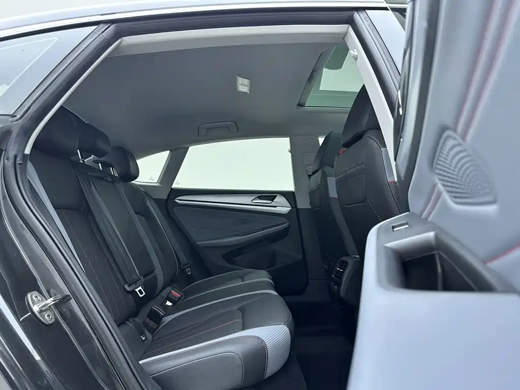 Volkswagen Lamando — миниатюра 10
