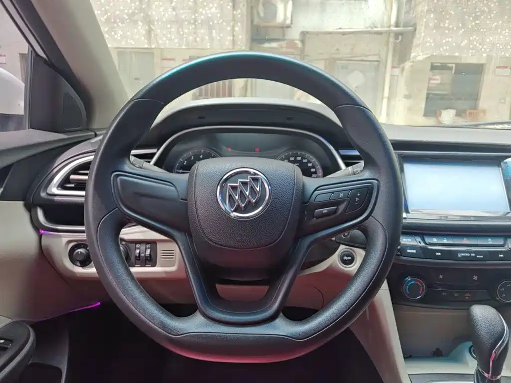 Buick Excelle — миниатюра 3