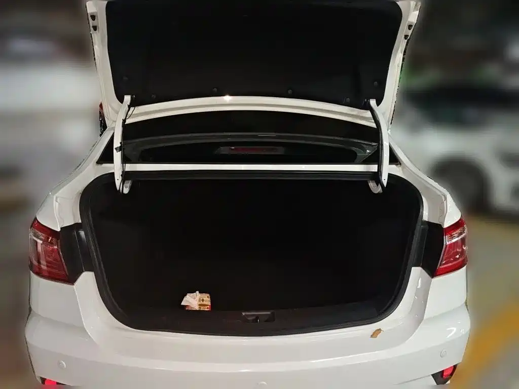 Changan Eado DT — миниатюра 20