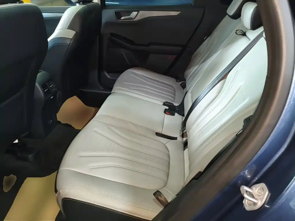 Ford Escape — миниатюра 17