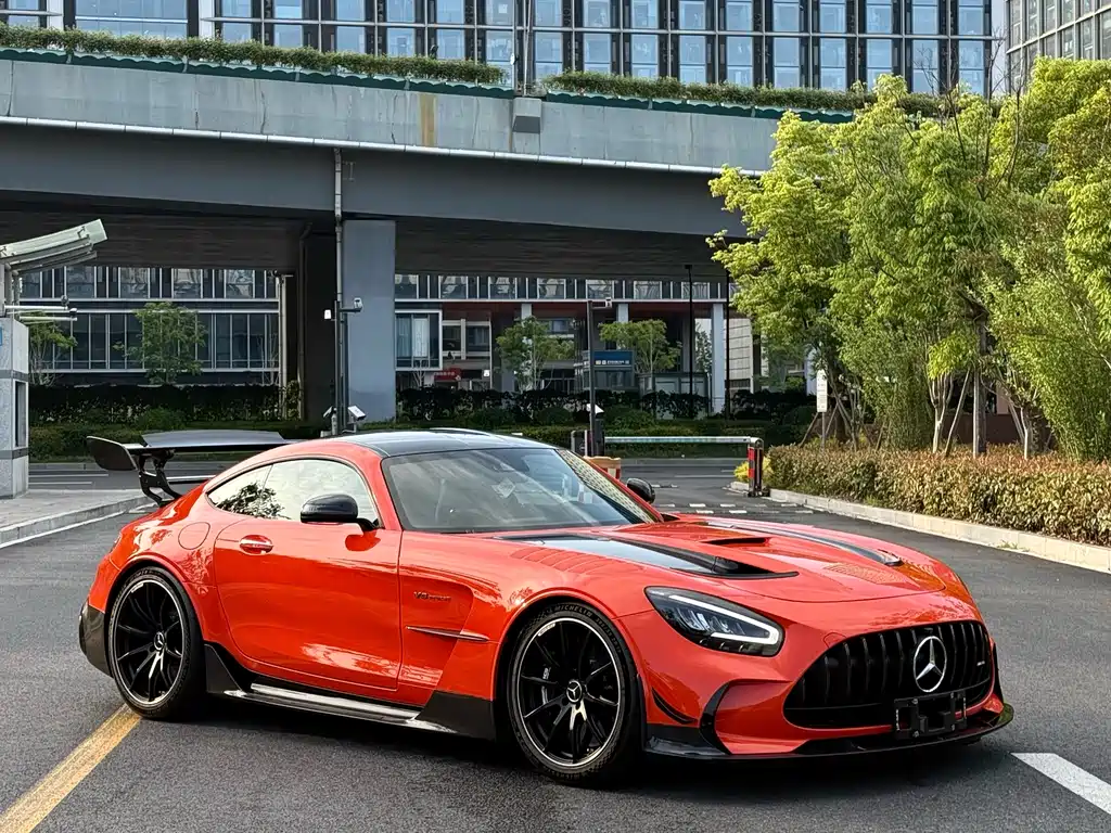 MERCEDES-BENZ AMG GT
