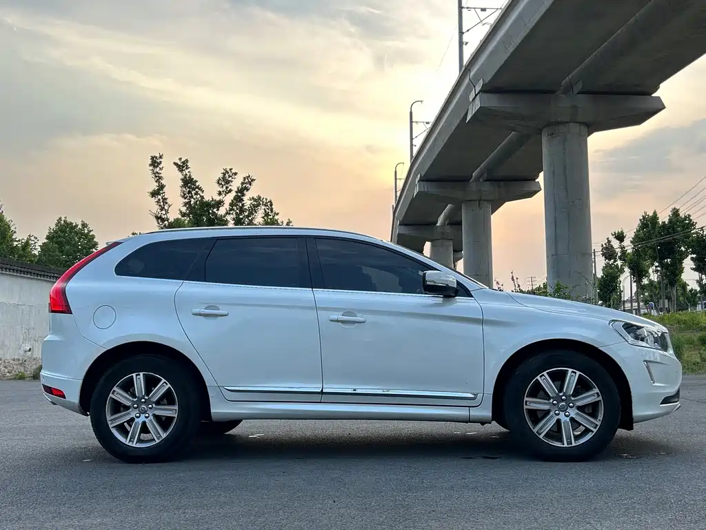 Volvo XC60 2017 T5 AWD