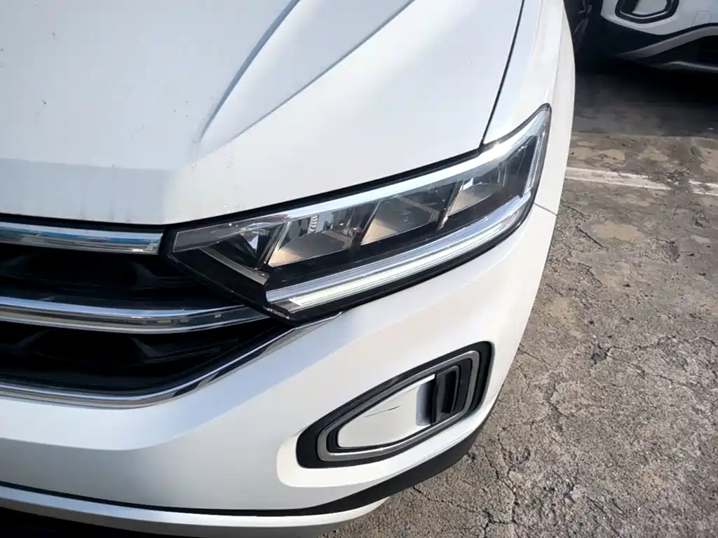 Volkswagen T-Roc — миниатюра 24