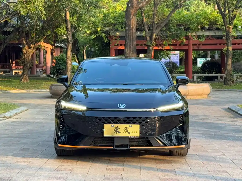 Changan UNI-V — миниатюра 2