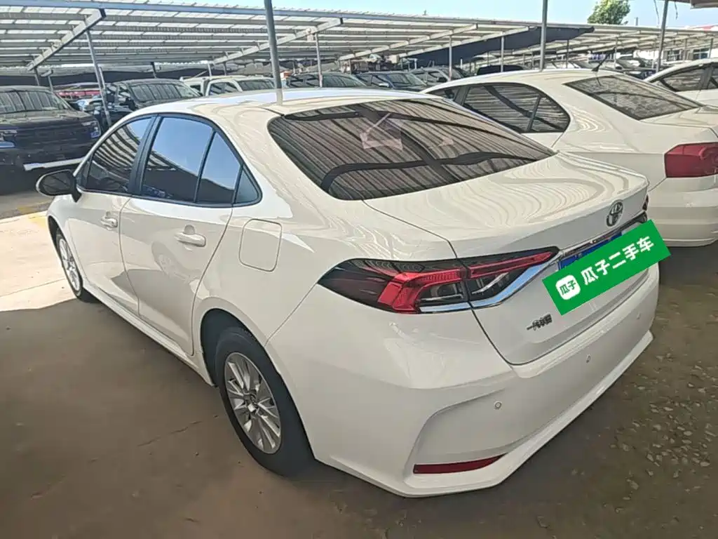 Toyota Corolla — миниатюра 5