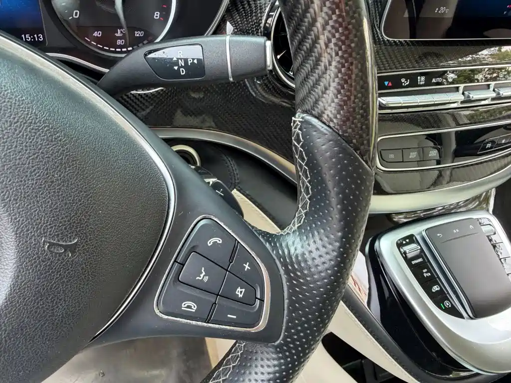 Mercedes-Benz V-Class — миниатюра 10