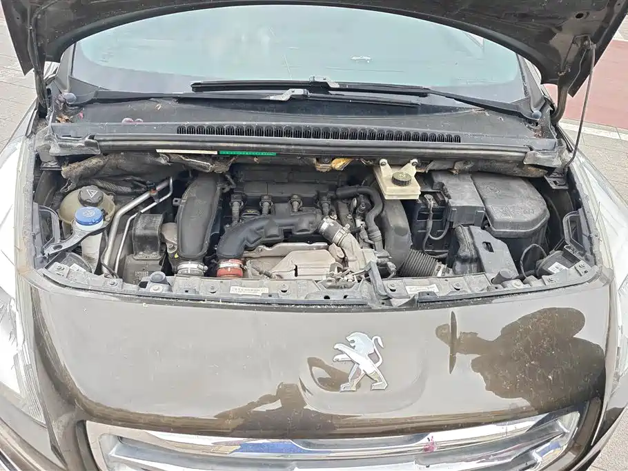 Peugeot 3008 2013 1.6THP AT