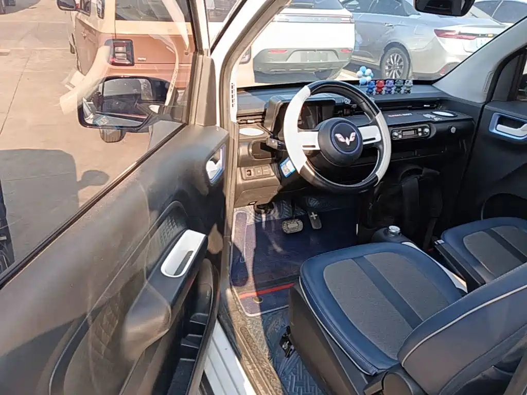 Wuling MINIEV — миниатюра 16
