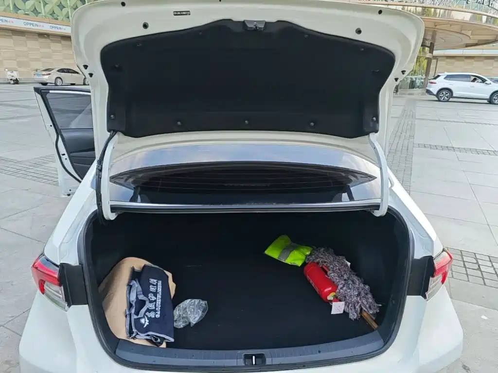 Toyota Corolla — миниатюра 15