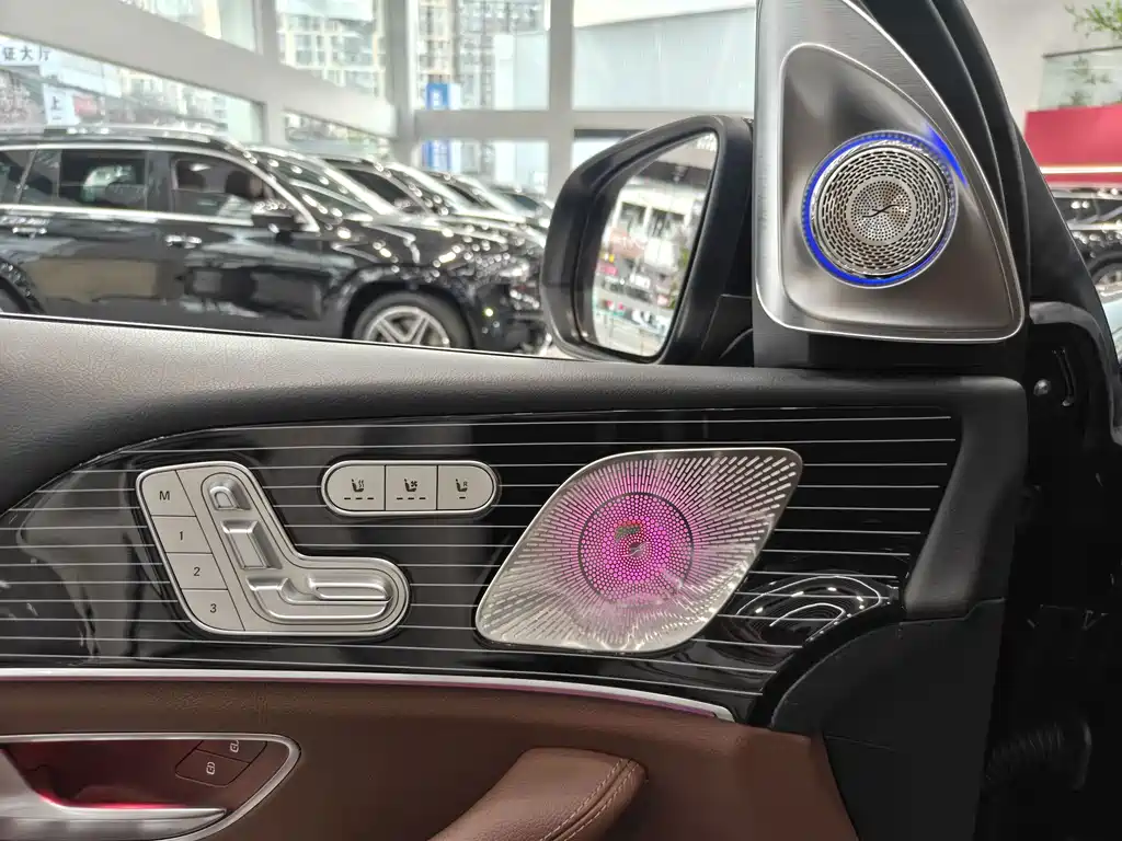 Mercedes-Benz GLE (Import) — миниатюра 7