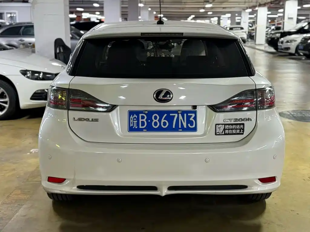 Lexus CT — миниатюра 4