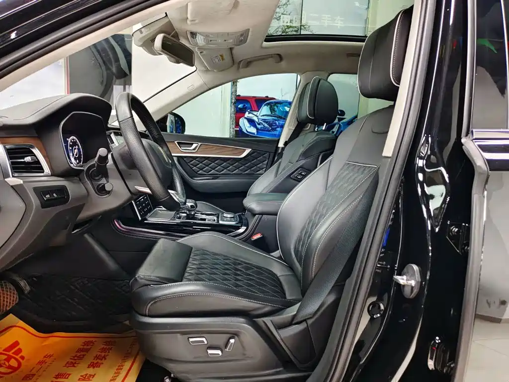 Hongqi Hongqi HS7 — миниатюра 8