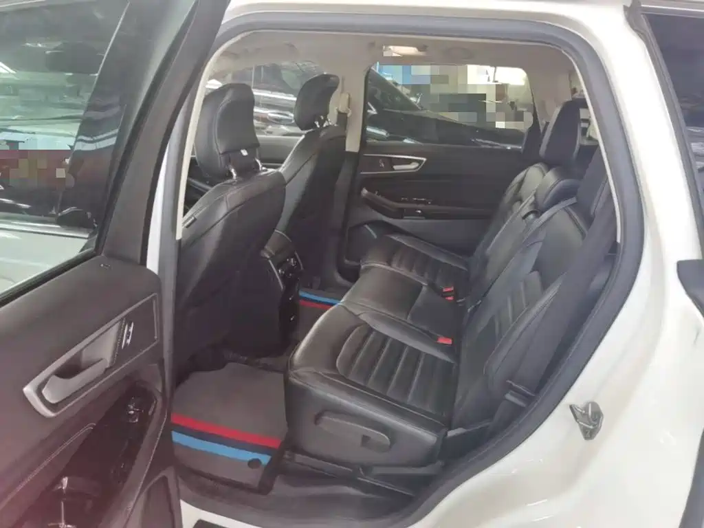 Ford Edge — миниатюра 17