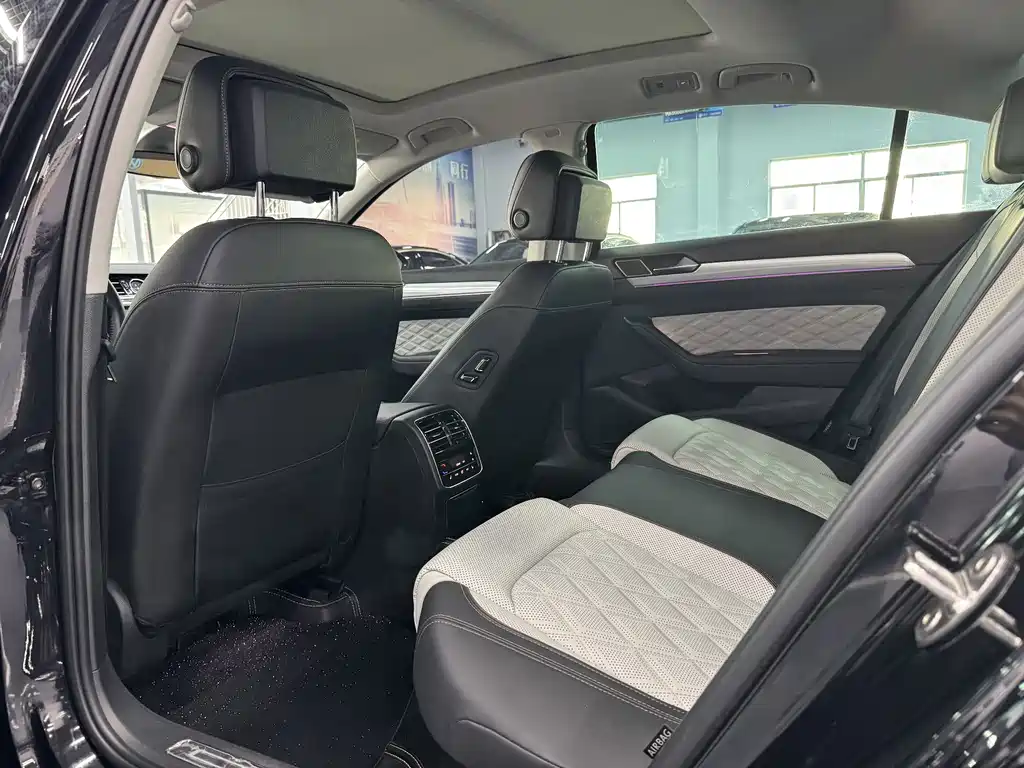 Volkswagen Magotan — миниатюра 5