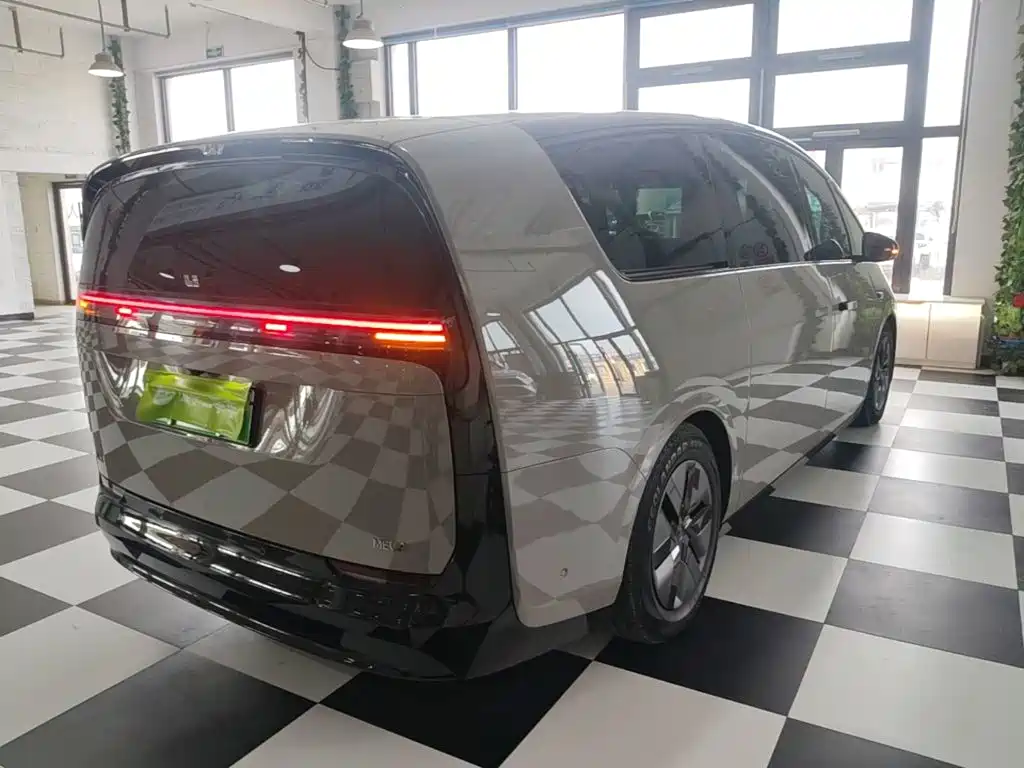 Li Auto Li MEGA — миниатюра 7