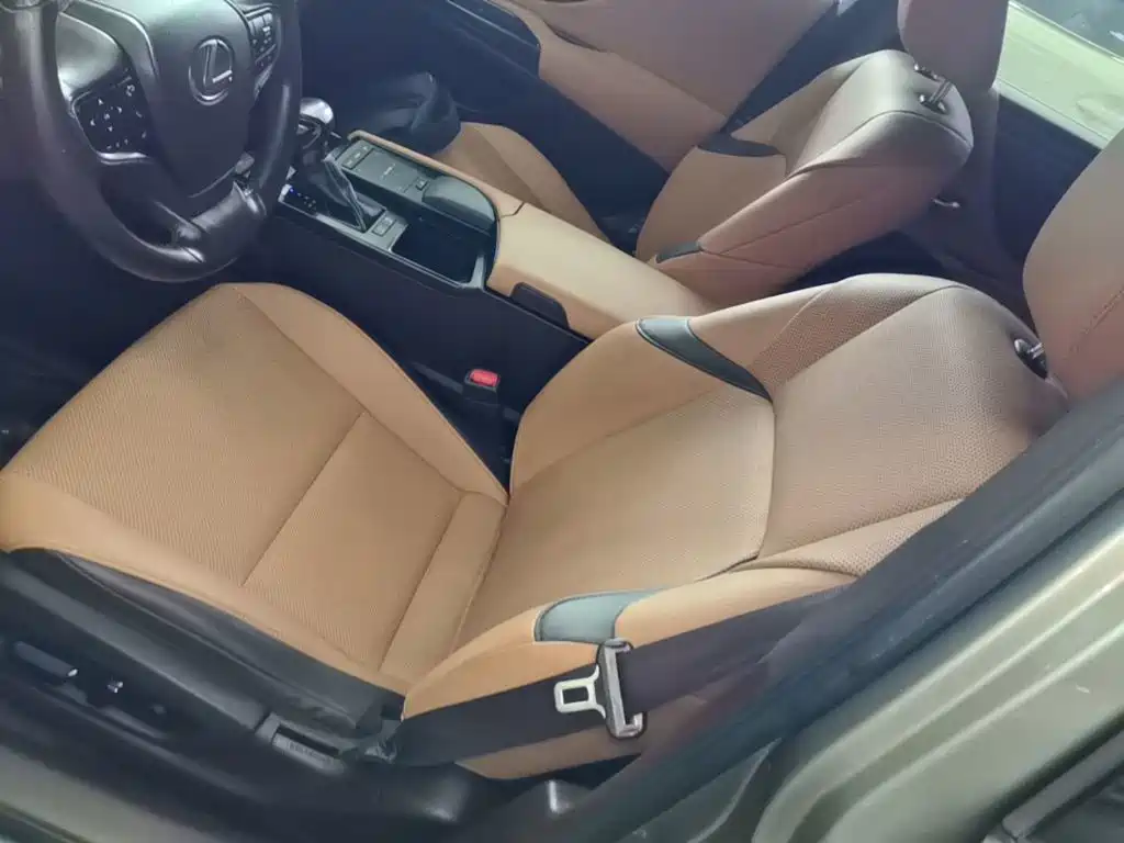 Lexus ES — миниатюра 15