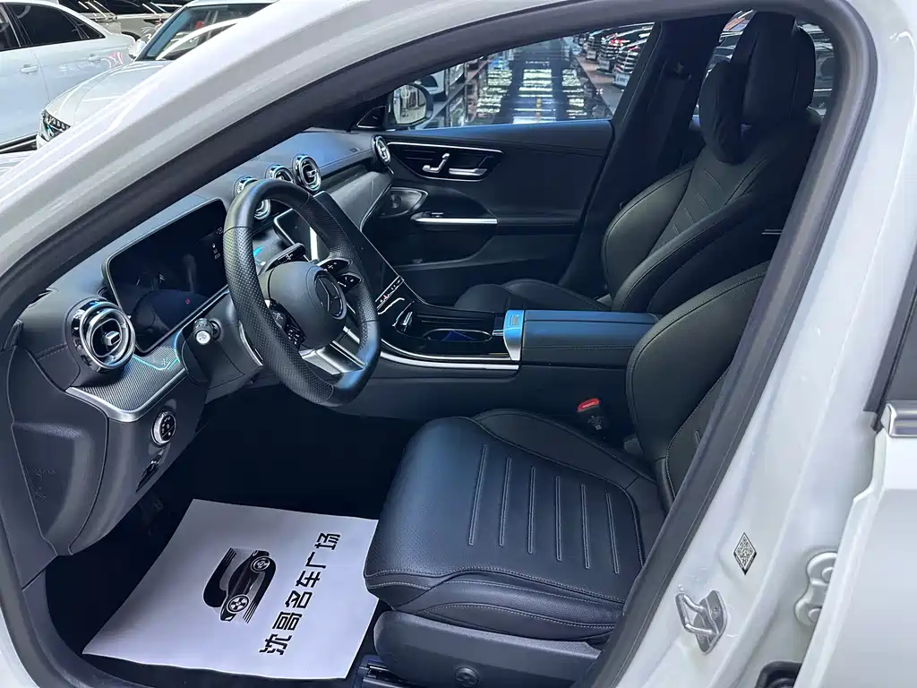 Mercedes-Benz C-Class — миниатюра 4