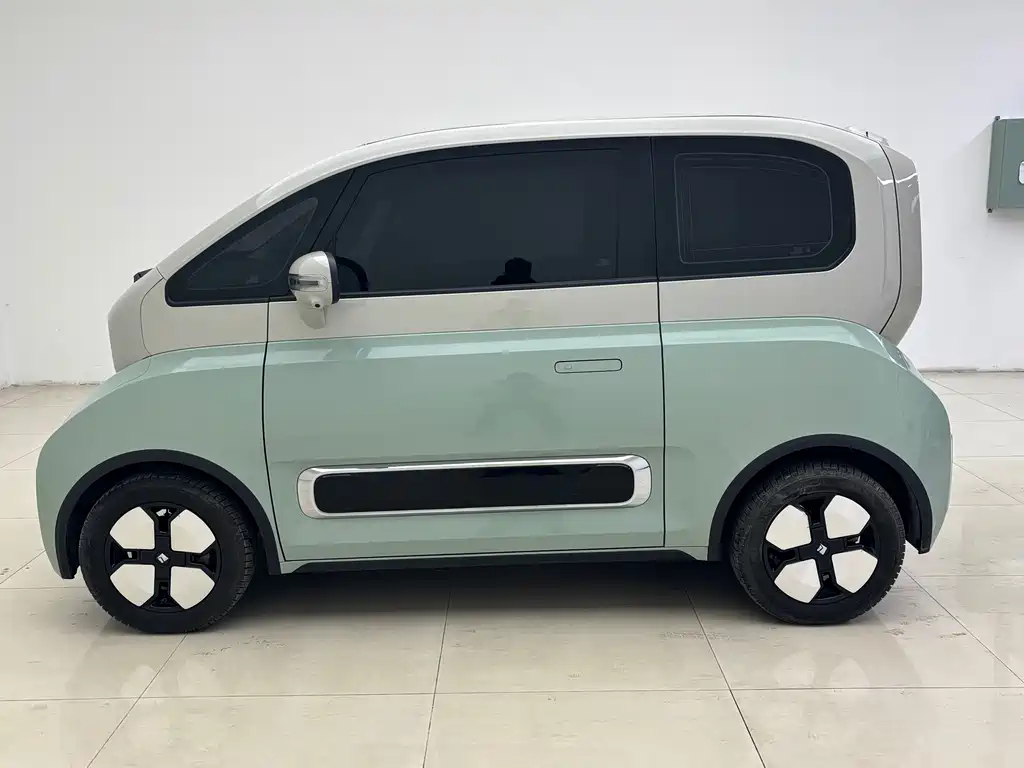 BAOJUN KIWI EV