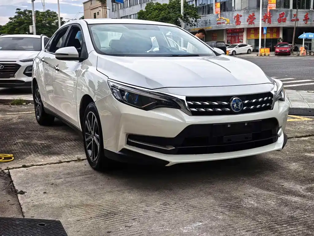 Venucia D60 — миниатюра 3