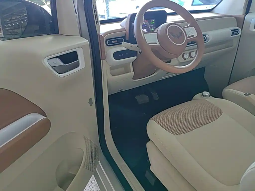 Wuling MINIEV — миниатюра 16