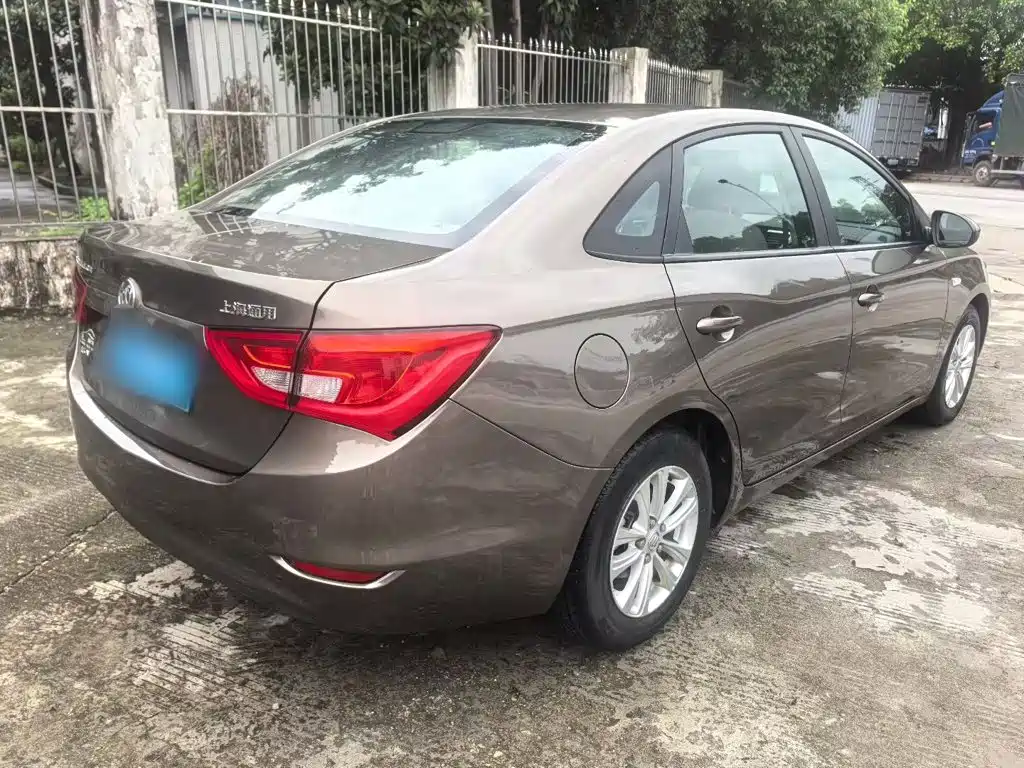 Buick Excelle — миниатюра 7
