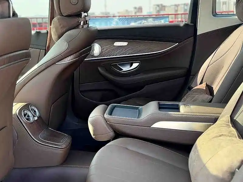 Mercedes-Benz E-Class — миниатюра 13