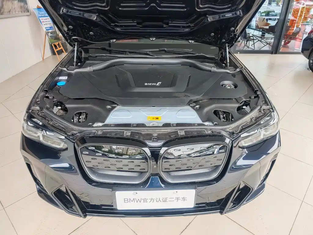 BMW iX3 — миниатюра 14