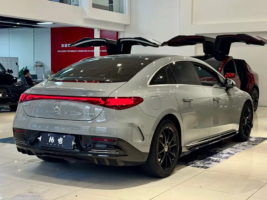 Mercedes-Benz EQE — миниатюра 15