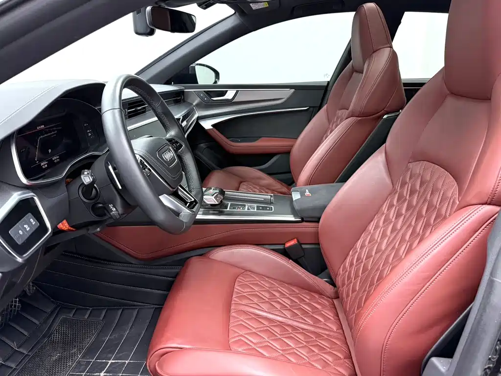 Audi A7L 2024 45 TFSI quattro S-line