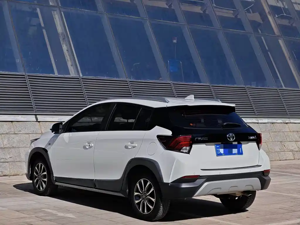 TOYOTA YARIS L ZHIXUAN