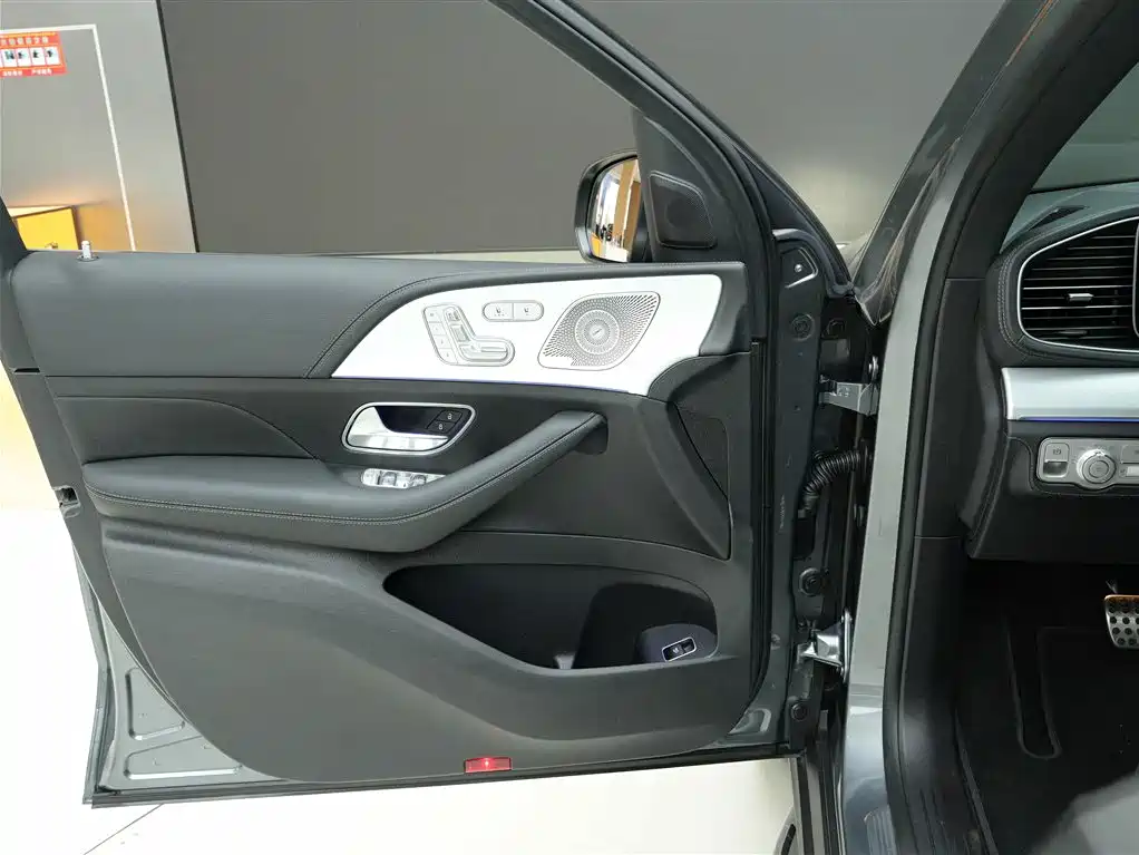 MERCEDES-BENZ GLE AMG