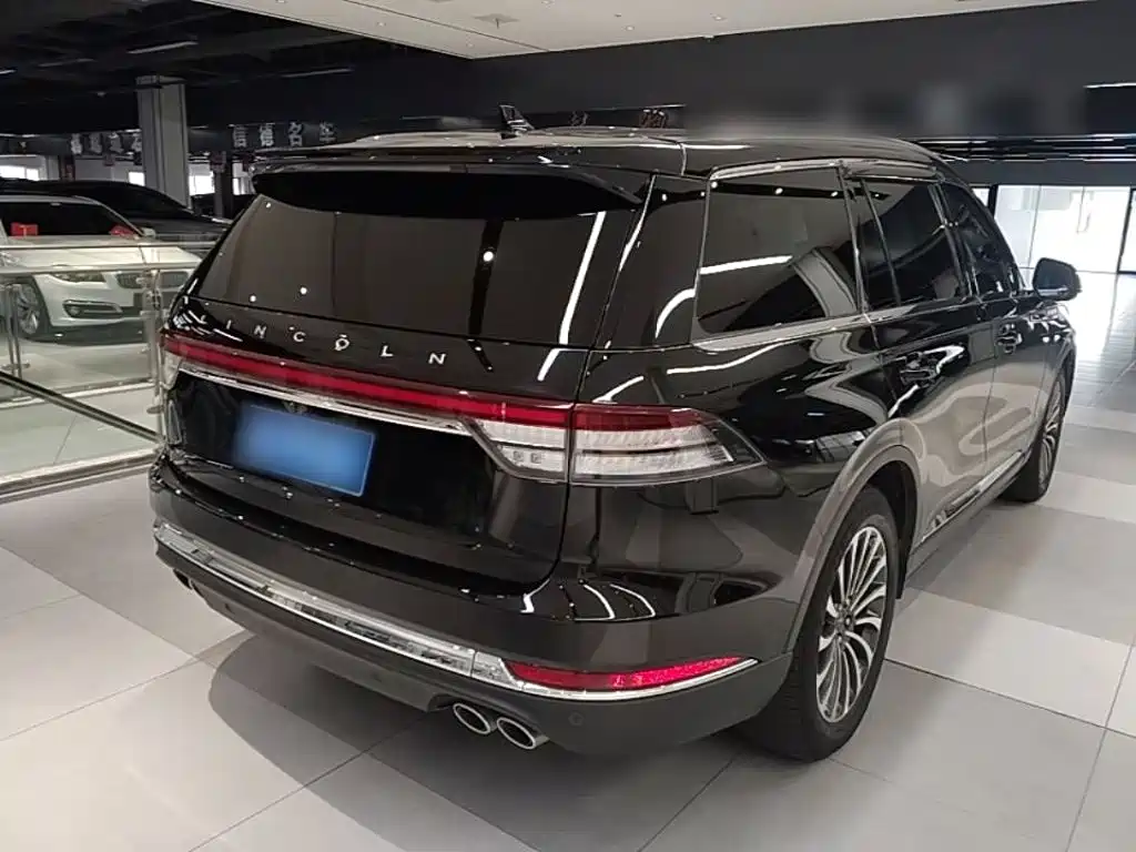 Lincoln Aviator — миниатюра 7