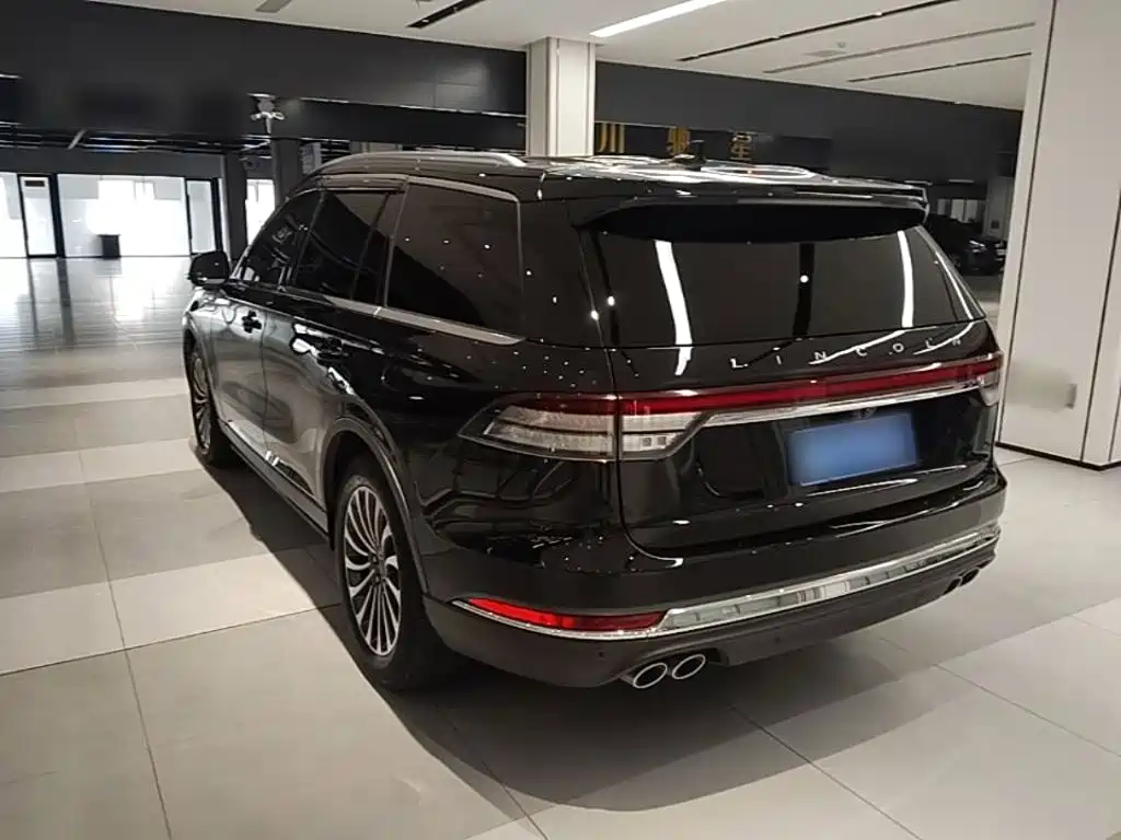 Lincoln Aviator — миниатюра 5