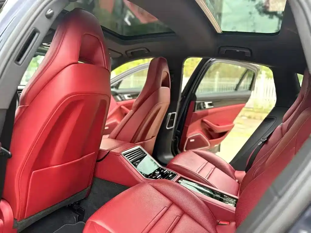 Porsche Panamera — миниатюра 6