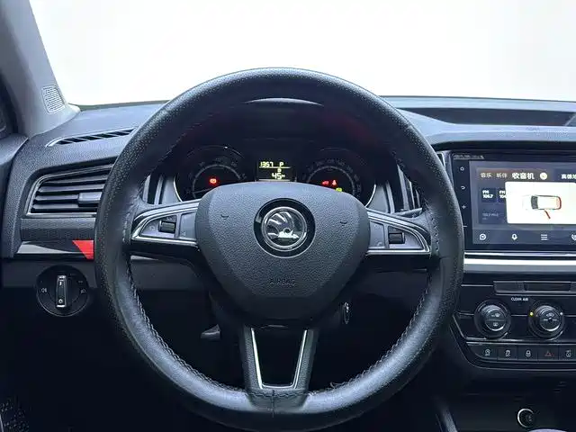 Skoda Kamiq — миниатюра 14