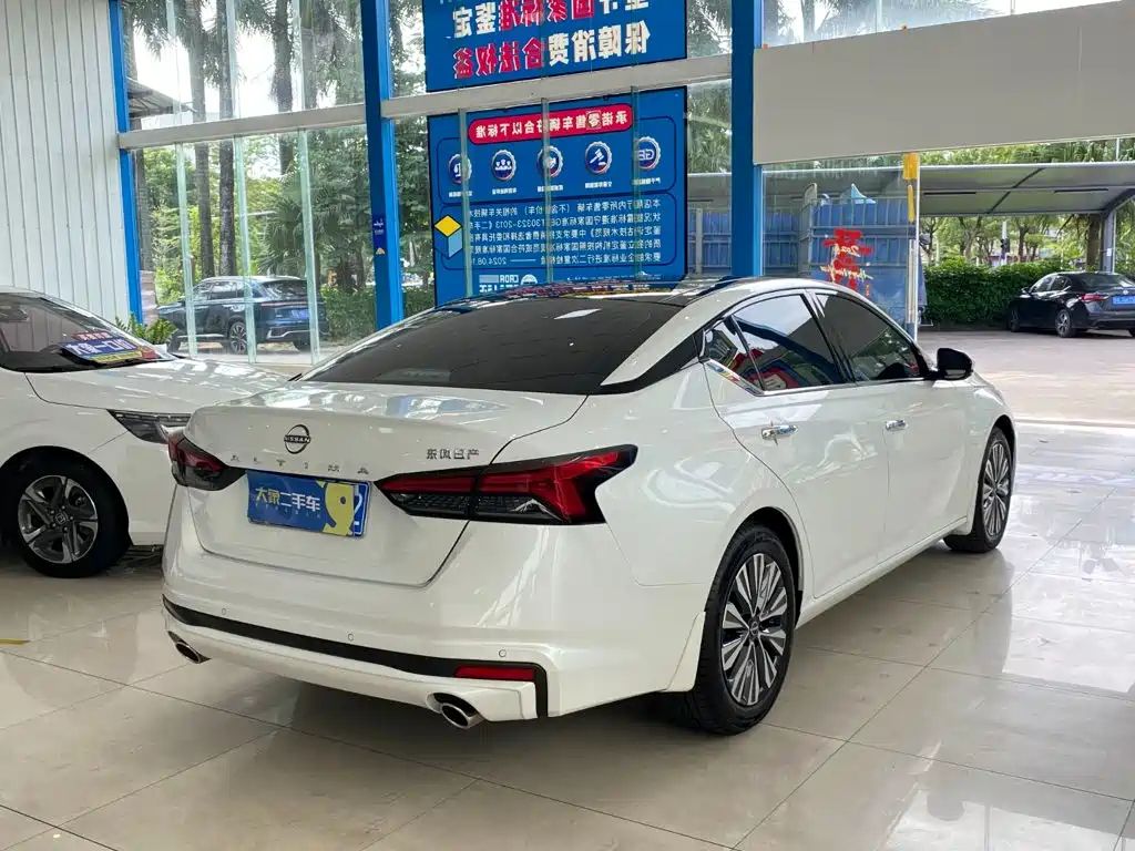 Nissan Teana — миниатюра 14