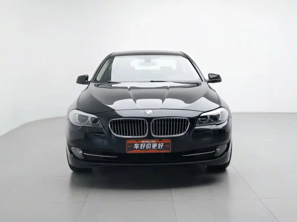 BMW 5 Series — миниатюра 3
