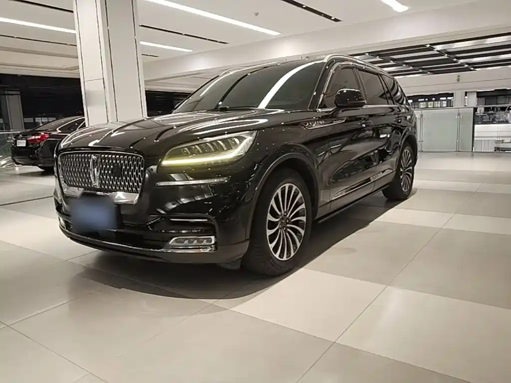 Lincoln Aviator — миниатюра 2