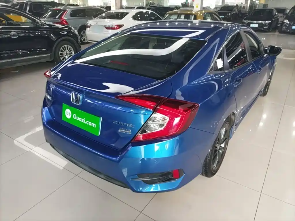 Honda Civic — миниатюра 7