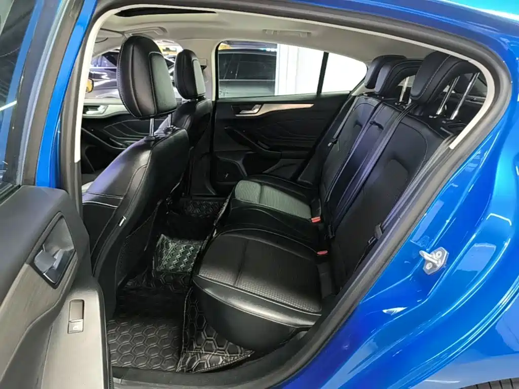 Ford Focus — миниатюра 17