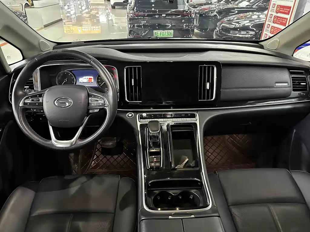 GAC M8 2023 390T Premium
