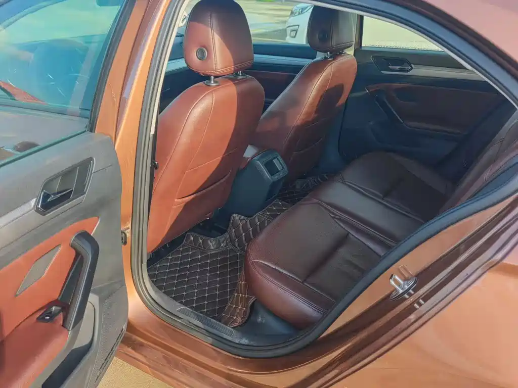 Volkswagen Lamando — миниатюра 5