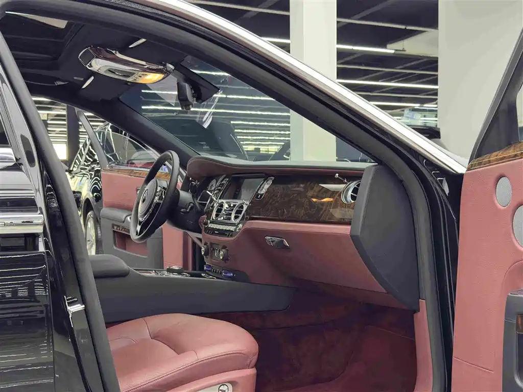 Rolls-Royce Ghost — миниатюра 13