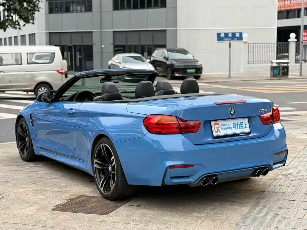 BMW M4 — миниатюра 12