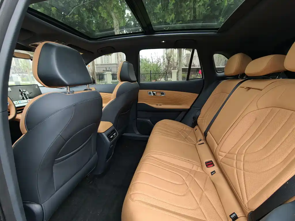 Geely Galaxy Galaxy 7 7 2025 120km +