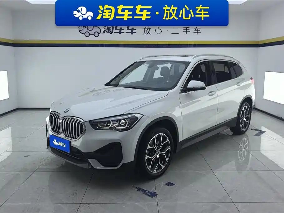 Купить BMW X1