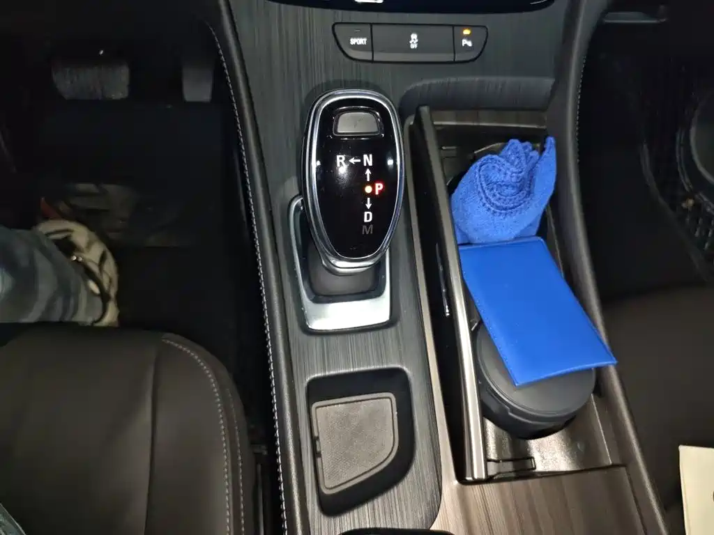 Buick LaCrosse — миниатюра 10