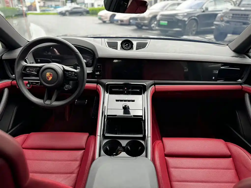 Porsche Panamera — миниатюра 9