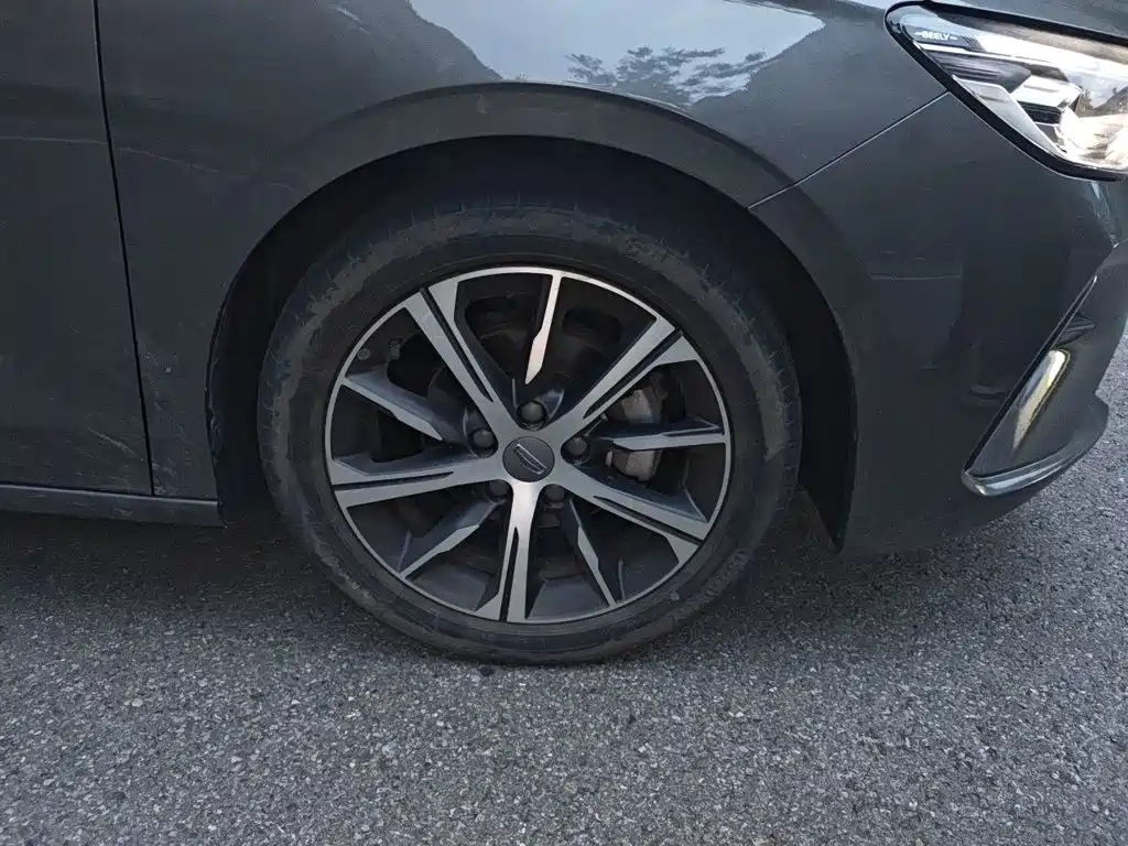 Geely Emgrand — миниатюра 24